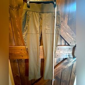 Columbia Khaki Sportswear Pants